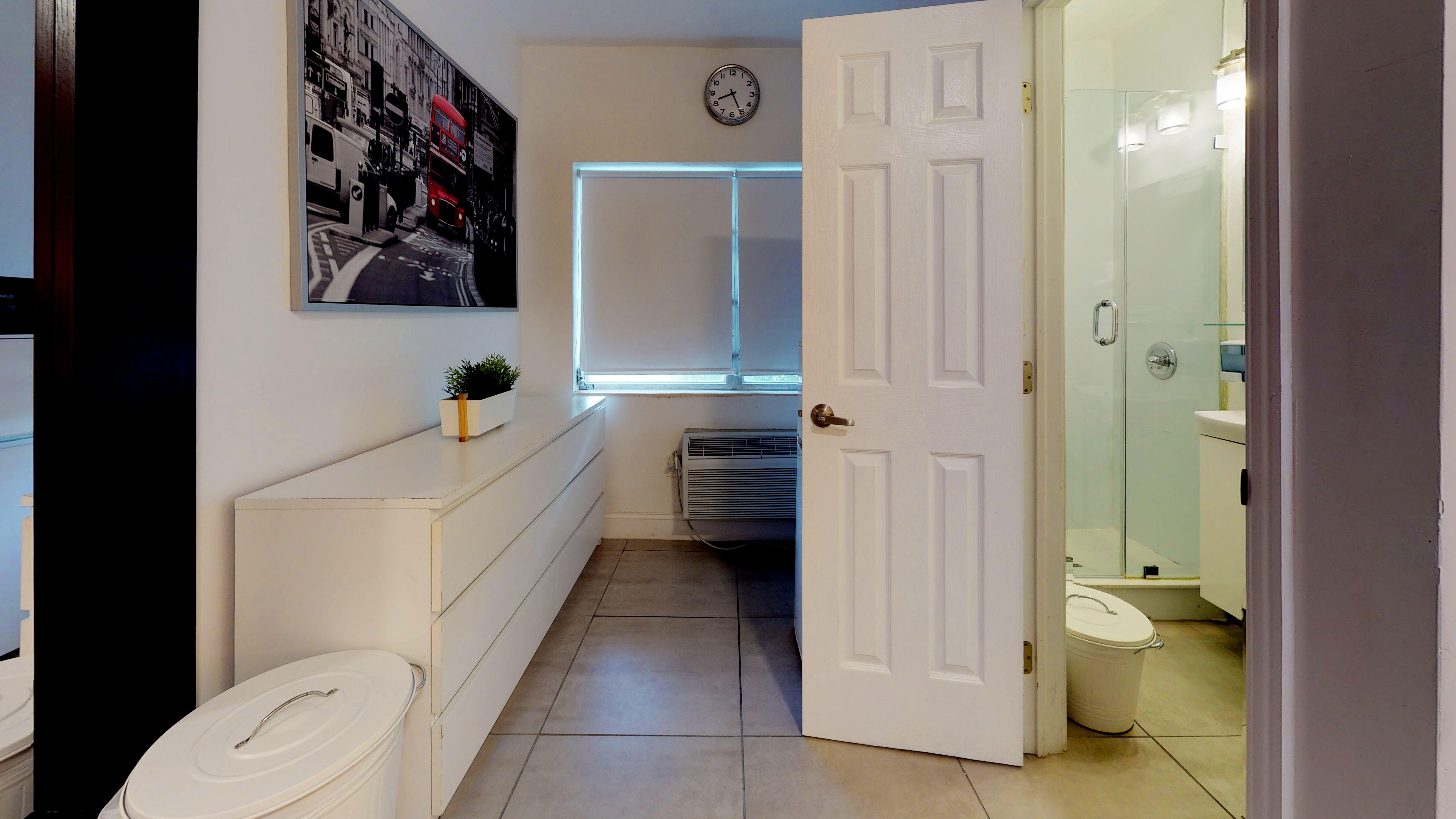 Miami Beach International Hostel — Photos 1
